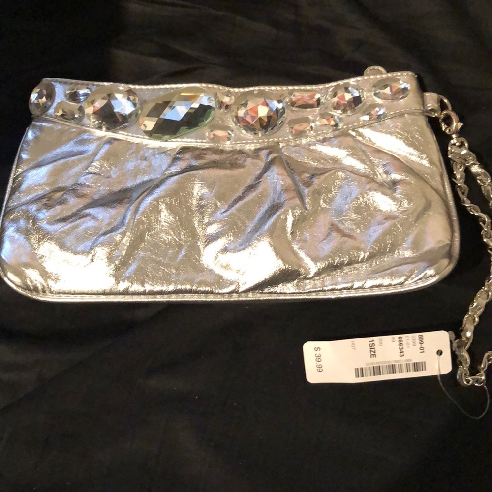 Sliver large wristlet